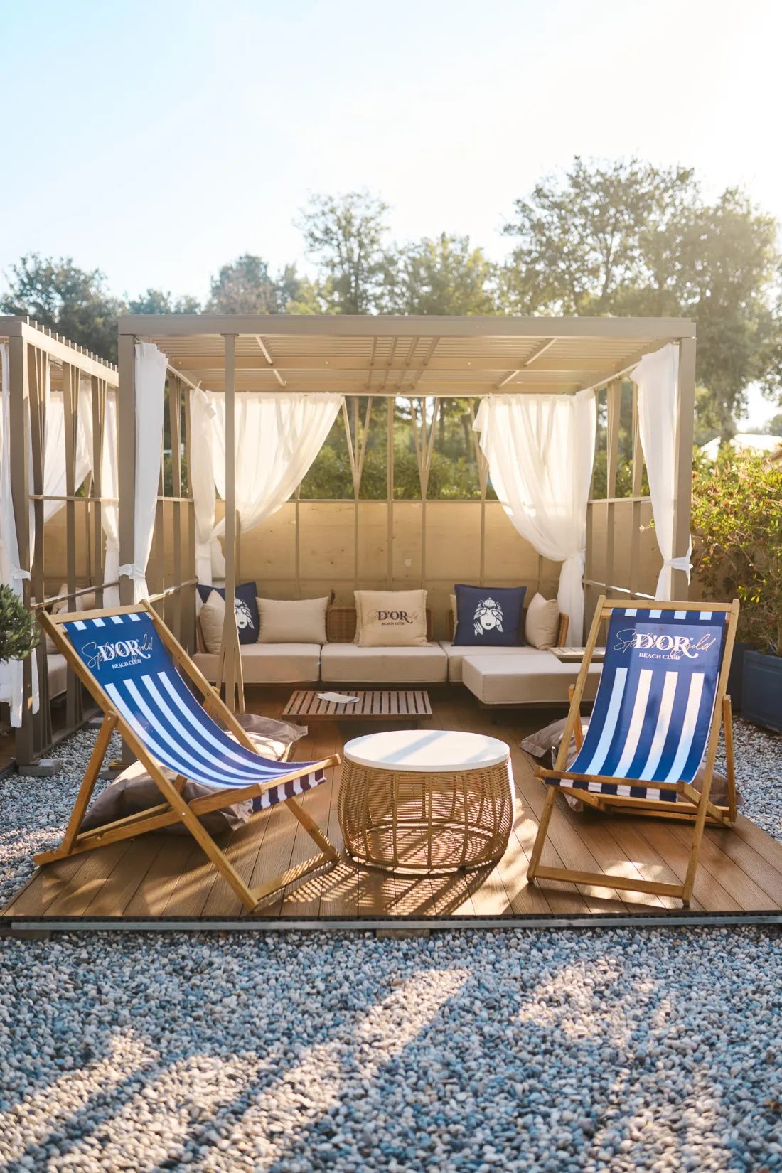 Golden Shade at D'Or Beach Club Funtana